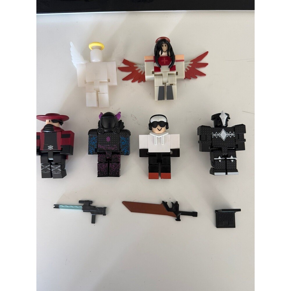 Roblox Tower Defense Simulator Cyber City Figure Lot 6 Characters DJ Laptop